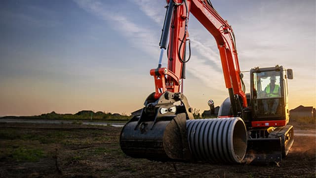 8+ Ton Mini-Excavators