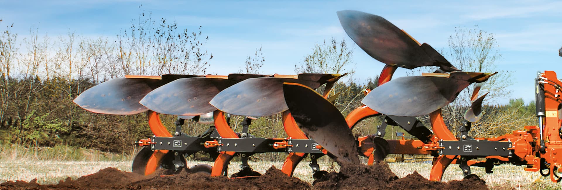 Conventional and Reversible Mounted Ploughs