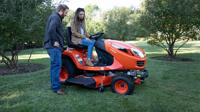 Transmission hydrostatique et direction assistée