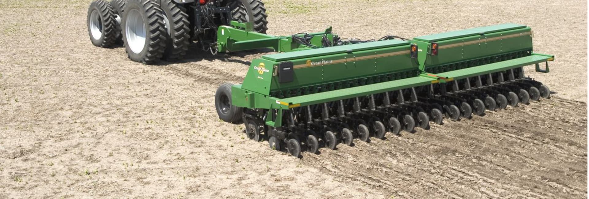 Great Plains 2N-2410 et 2N-3010