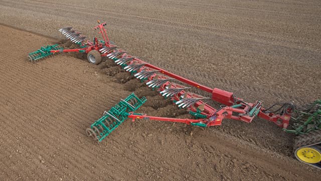 3 versions pour les charrues PW