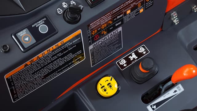 Mode vitesse rampante pour rétrocaveuse