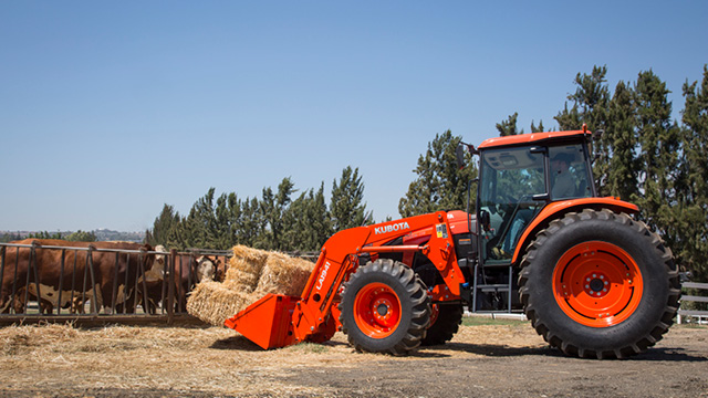 M6S-111 Cab Utility Tractors | Kubota Canada
