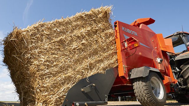 Self-loading tailgate