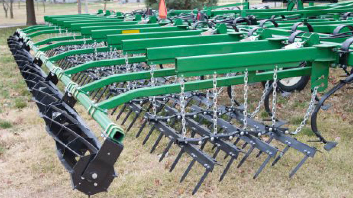 4-bar spike & hydraulic reel