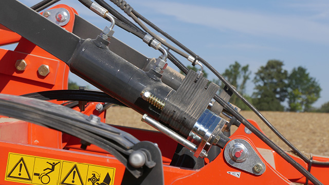 Easy adjustment and maintenance