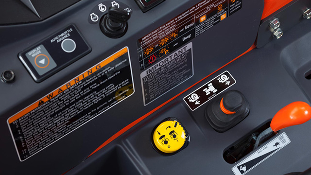 Backhoe crawling mode