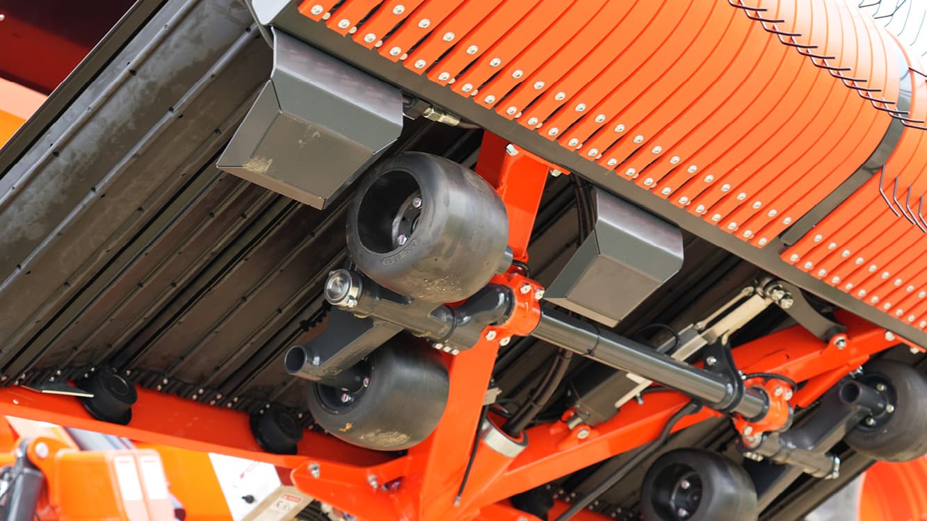 Tandem wheel suspension