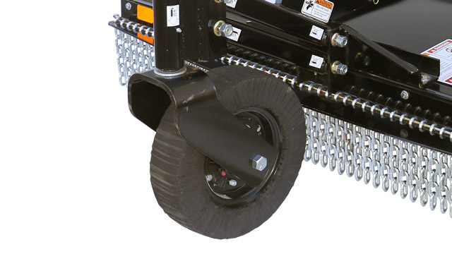 Optional front gauge wheel