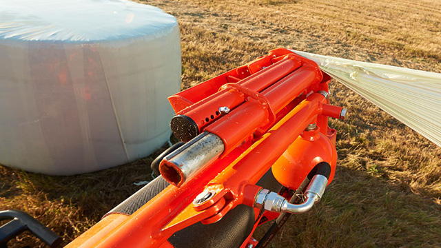 Hydraulic film cutter