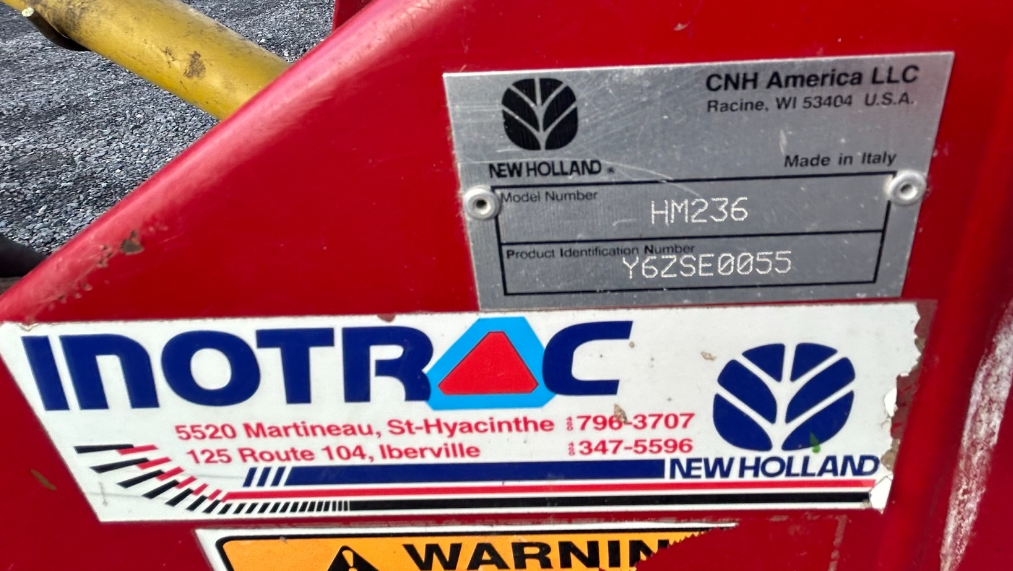 New Holland HM236