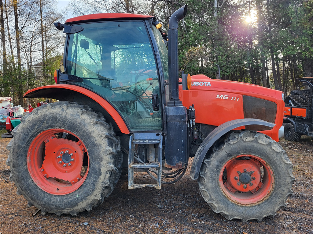 Kubota M6-111