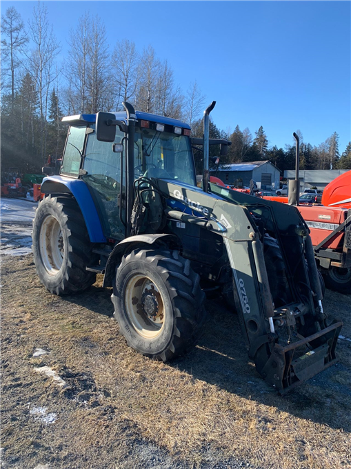 New Holland TS100